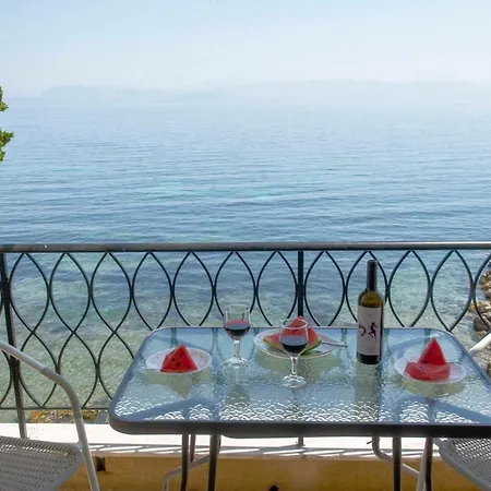 T8 On The * Benitses (Corfu)